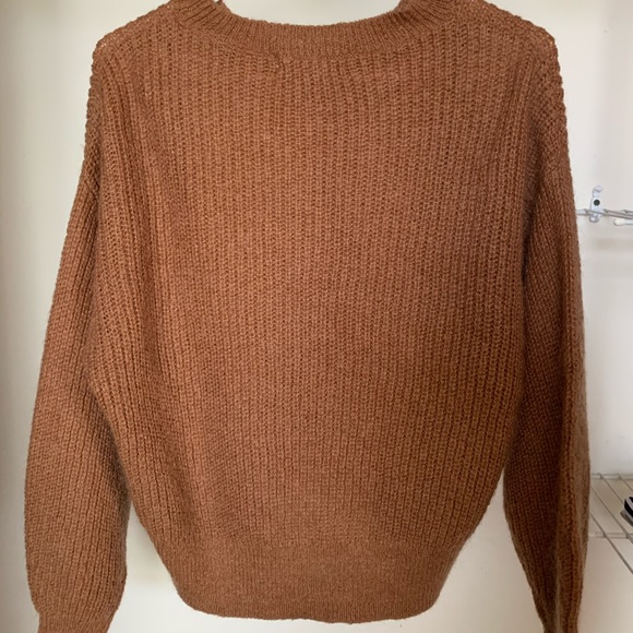 Tan knitted sweater - Picture 2 of 3